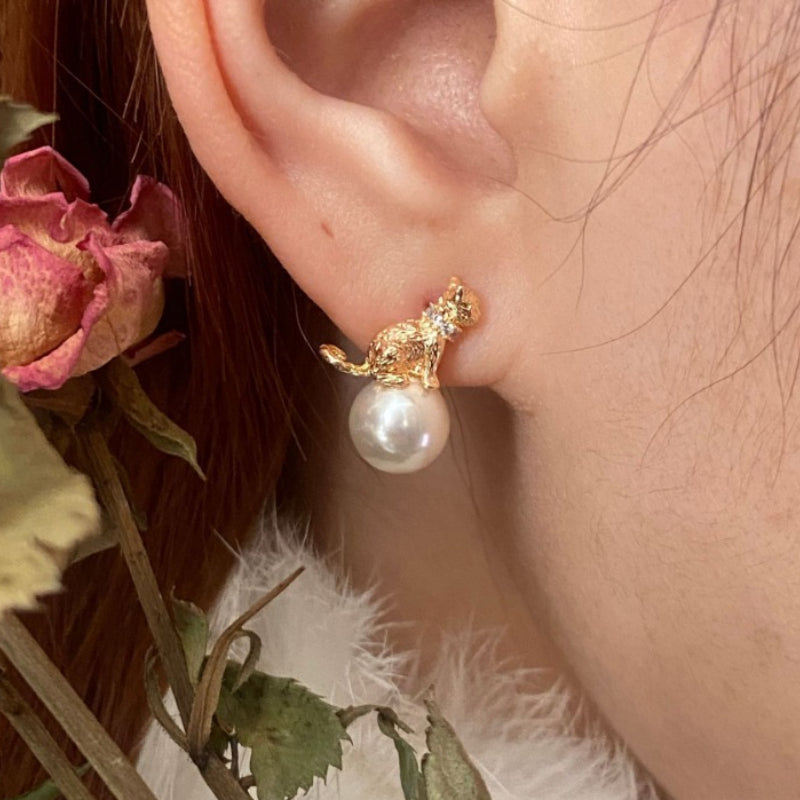 Retro Kitten Simple Pearl Earrings