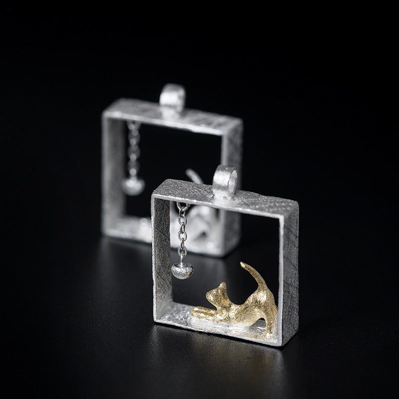 S925 Silver Kitten Plays Bead Scene Square Pendant